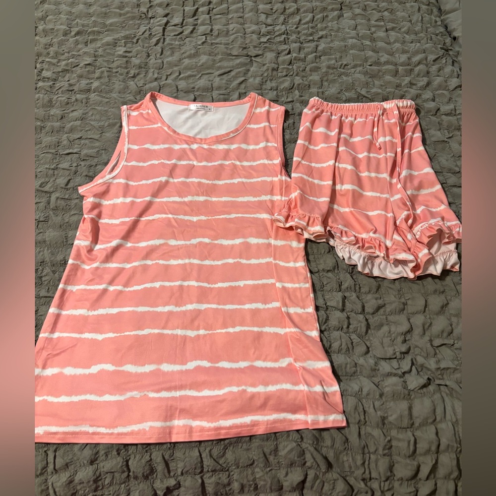 Women’s Ekouaer Tank and Short Pink Striped PJ Set Size Medium